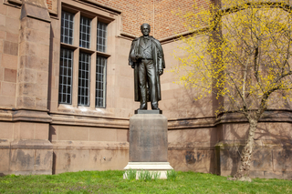 Benjamin Silliman statue